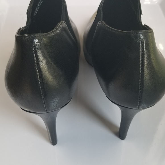 Cole Haan Maxwell Leather Shootie - Picture 4 of 6